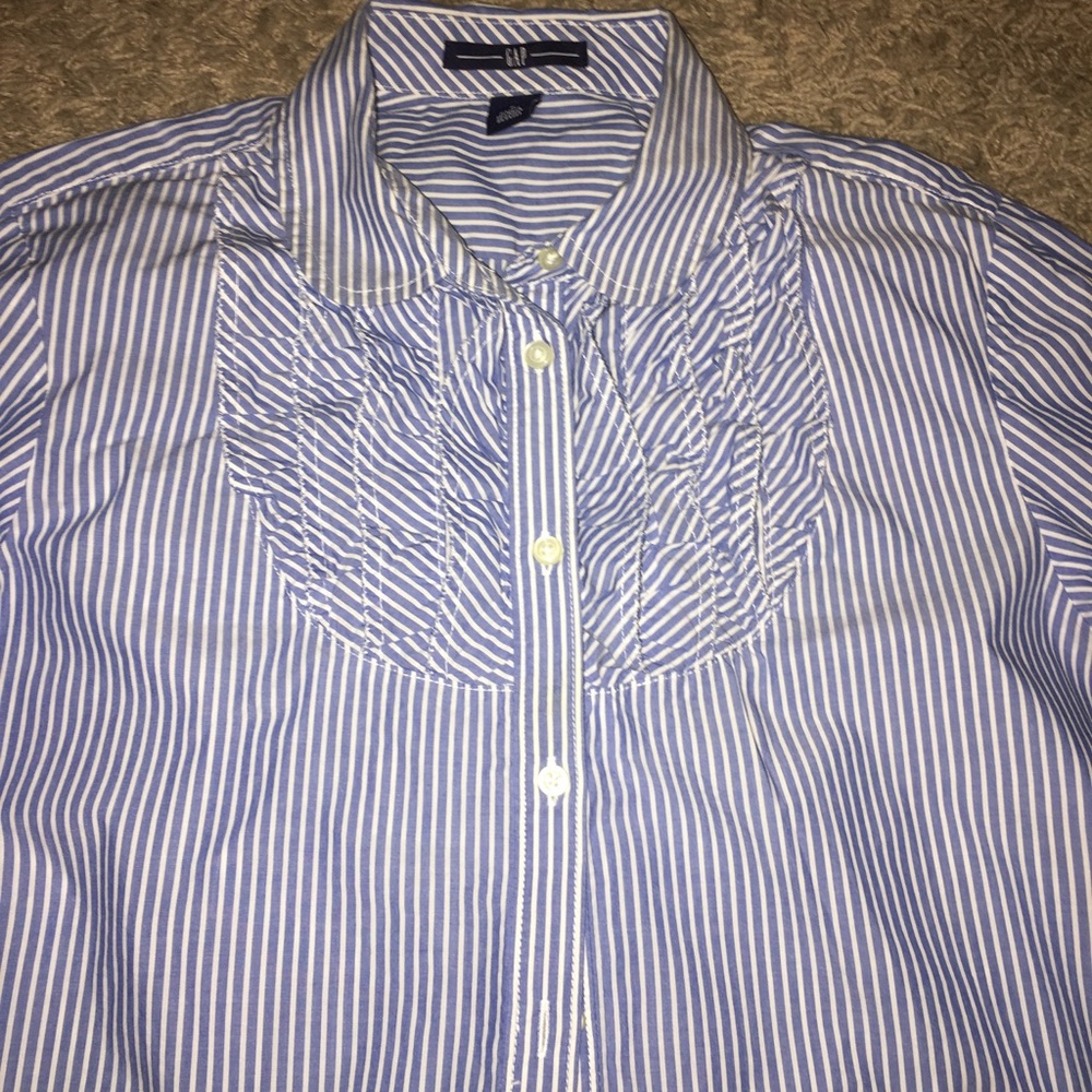 Gap ruffle neck button down - Picture 2 of 4